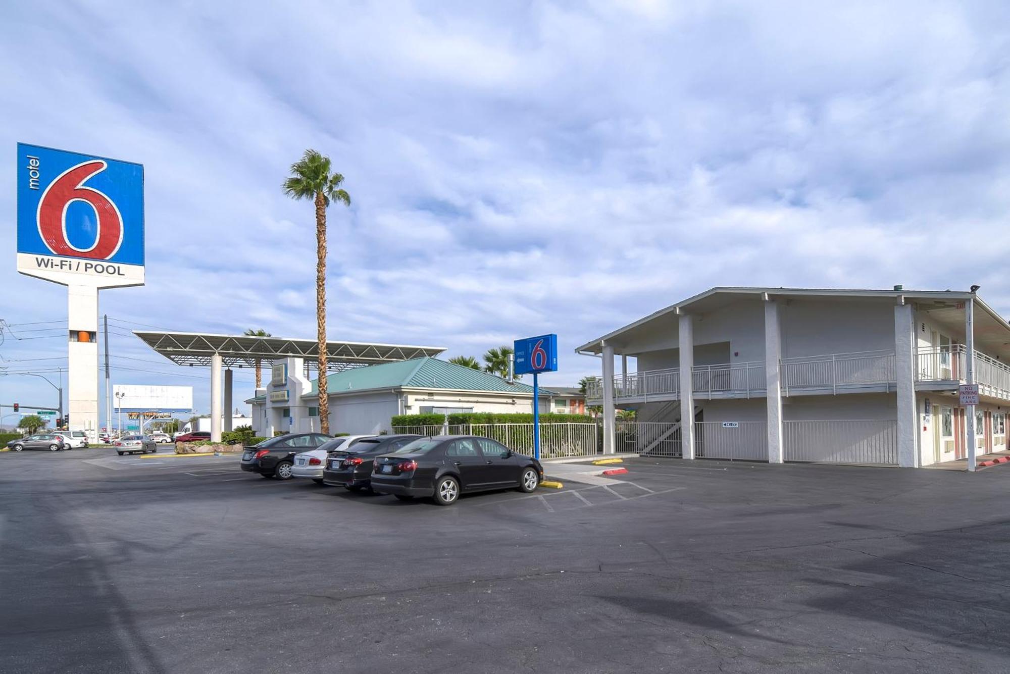 Tropicana Stays By Townhouse 2*